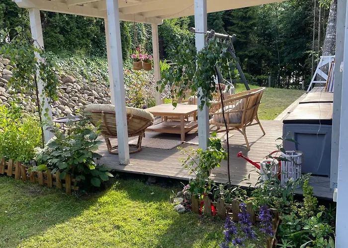 Modry Sznurki Całoroczny Ogrodzony Dom wakacyjny Brodnica (Kartuzy)